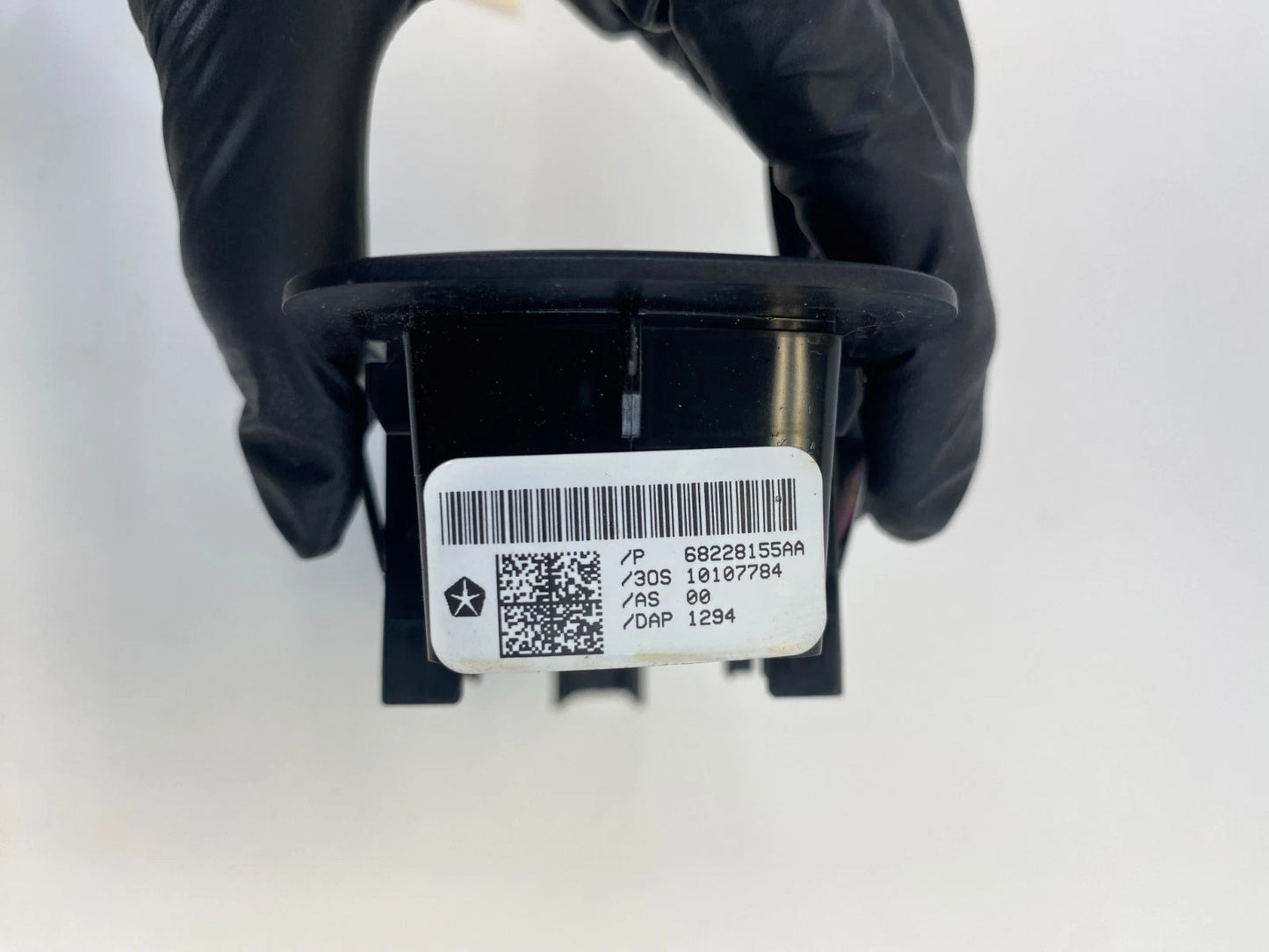 2015-2017 CHRYSLER 200 FRONT RIGHT SIDE POWER WINDOW CONTROL SWITCH 68228155AA