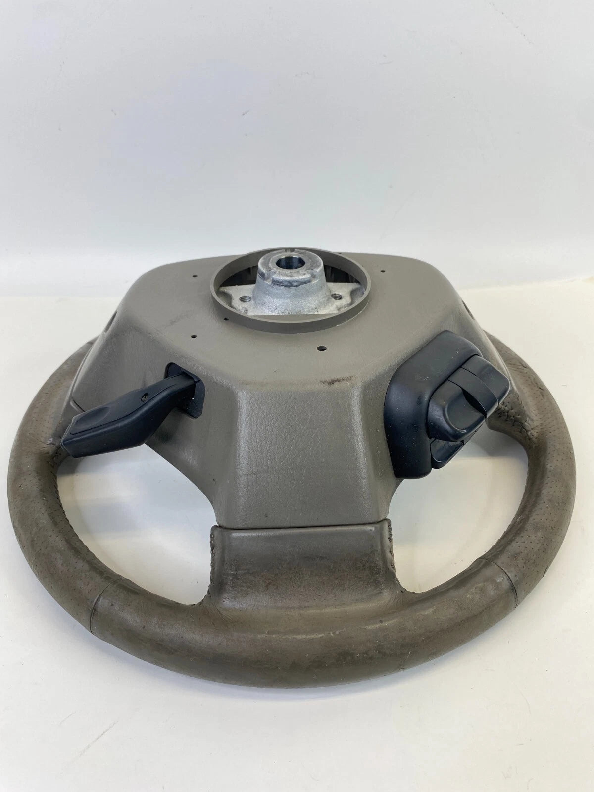 2003-2006 SUZUKI XL-7 2.7L A/T 4WD STEERING WHEEL ASSY W/ CRUISE CONTROLS OEM