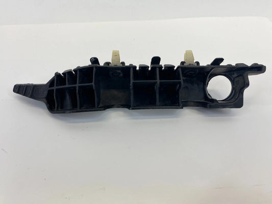 2011-2016 HYUNDAI ELANTRA FRONT RIGHT SIDE BUMPER RETAINER SUPPORT BRACKET OEM
