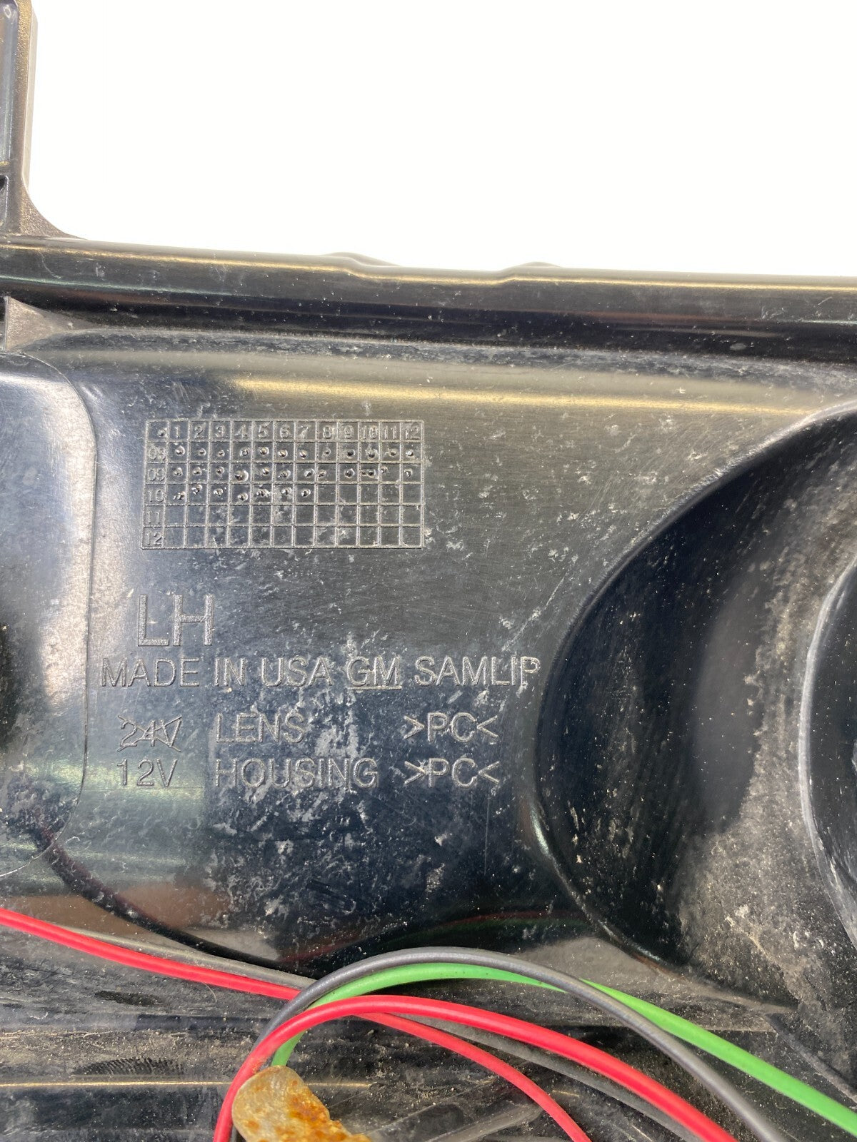 2009-2012 Chevrolet Traverse Front Left Driver Side Park Turn Signal Lamp OEM