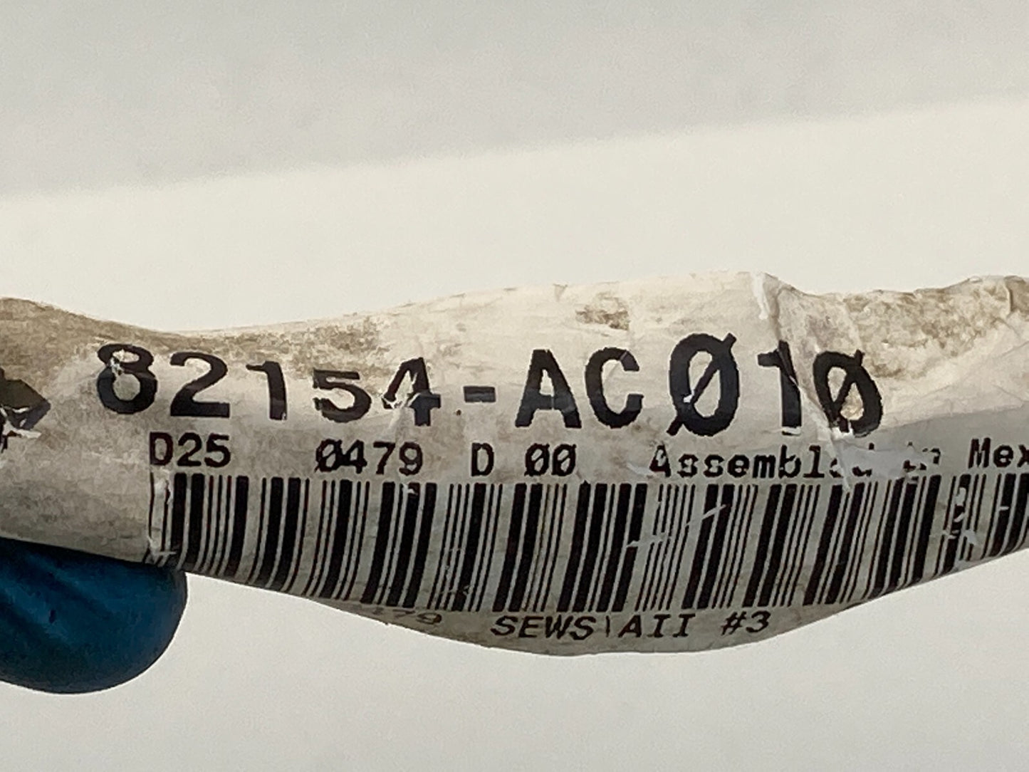 2000-2004 Toyota Avalon Rear Left Side Door Harness Wire Wiring 82154-AC010