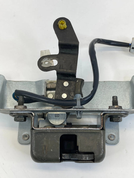 96-04 NISSAN PATHFINDER REAR TRUNK LIFTGATE WINDOW GLASS LOCK LATCH ACTUATOR OEM