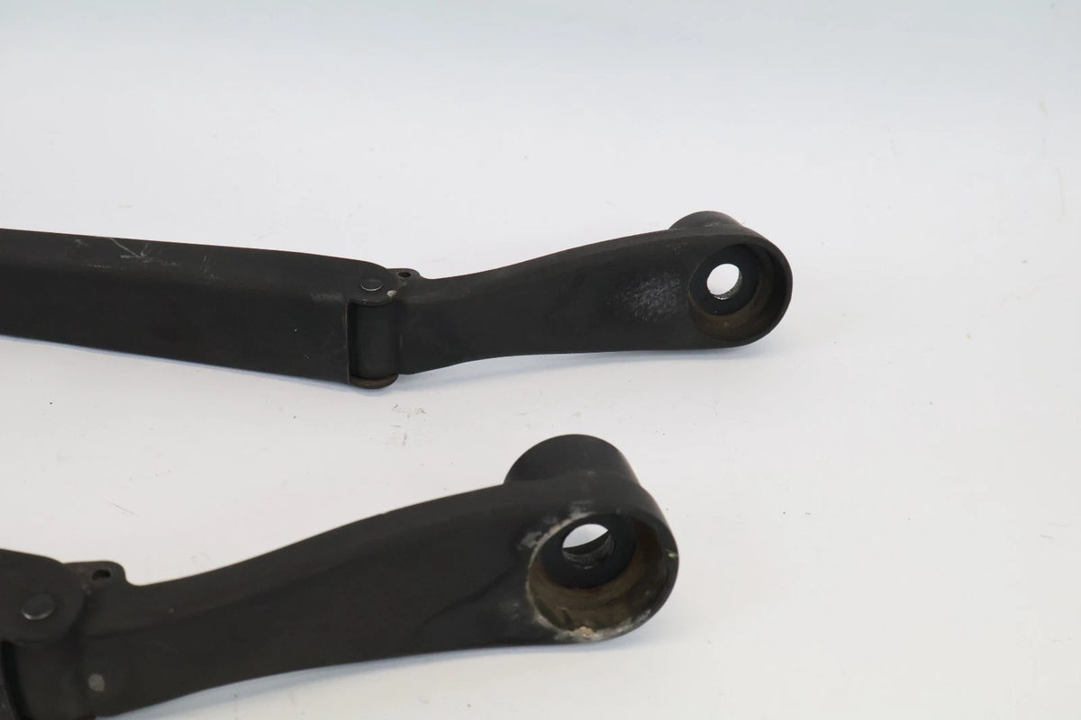 2006-2011 HYUNDAI ACCENT SEDAN FRONT WINDSHIELD WIPER ARMS PAIR SET RH & LH OEM