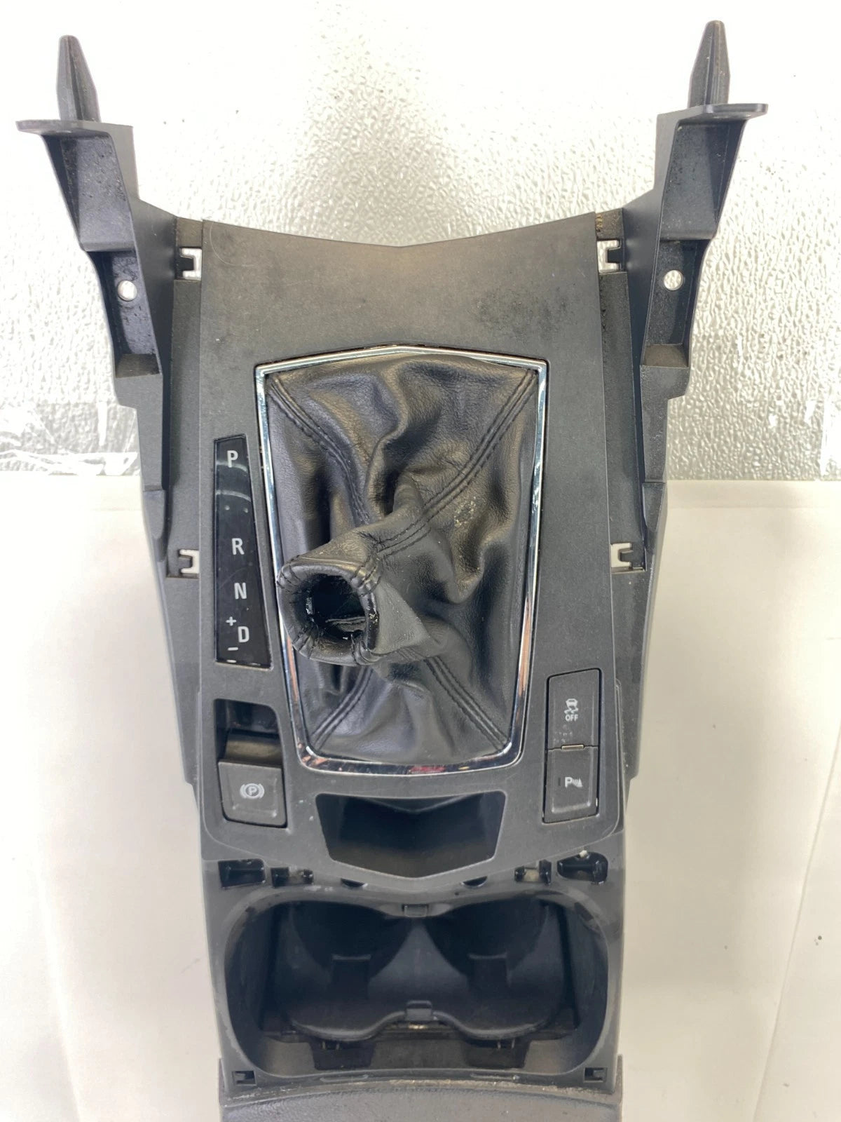 10-12 CADILLAC SRX CENTER CONSOLE UPPER TRIM SHIFTER BOOT BEZEL & CUP HOLDER OEM