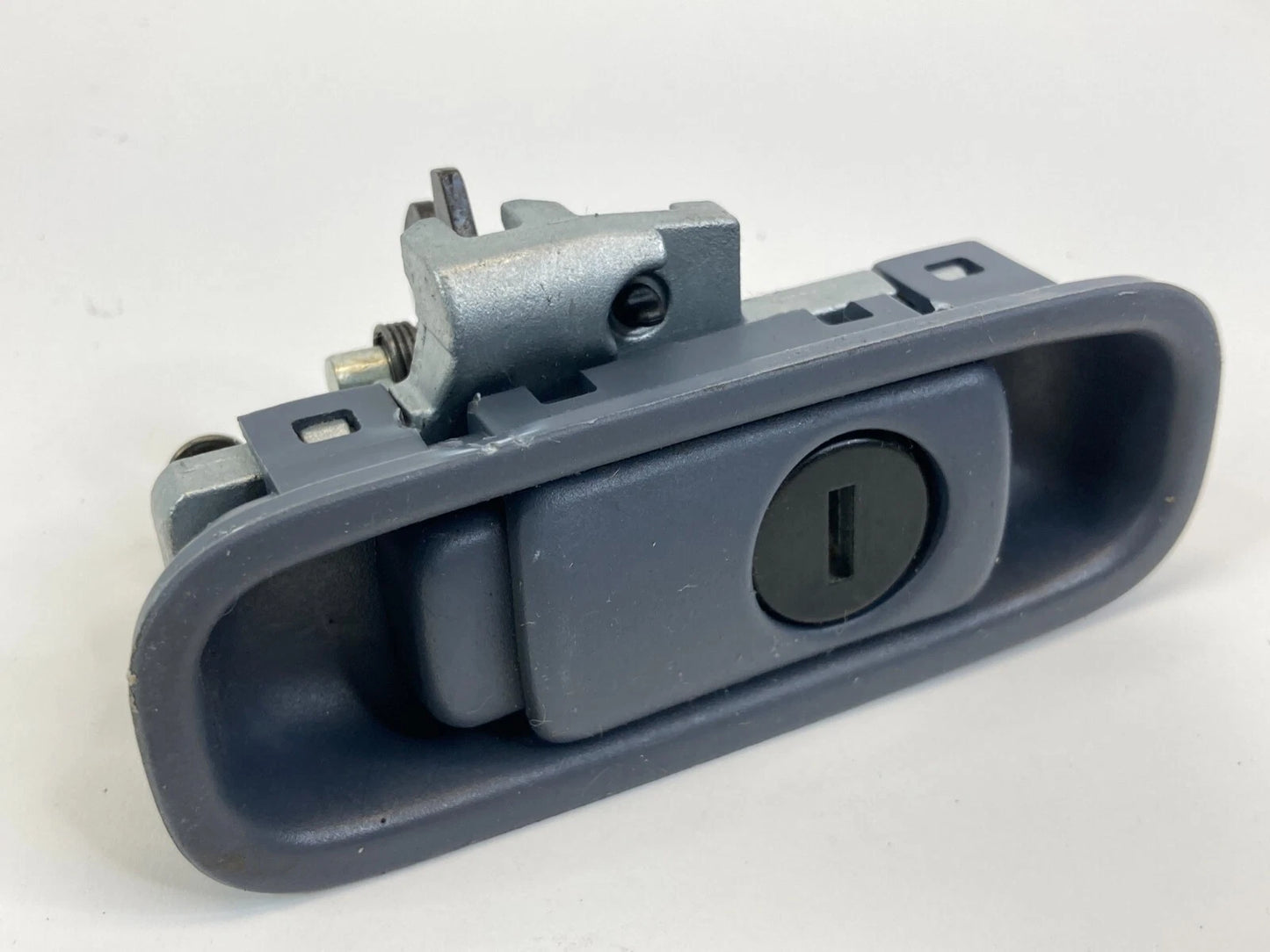 1998-2002 HONDA ACCORD SEDAN GLOVE BOX COMPARTMENT LATCH LOCK HANDLE ASSEMBLY