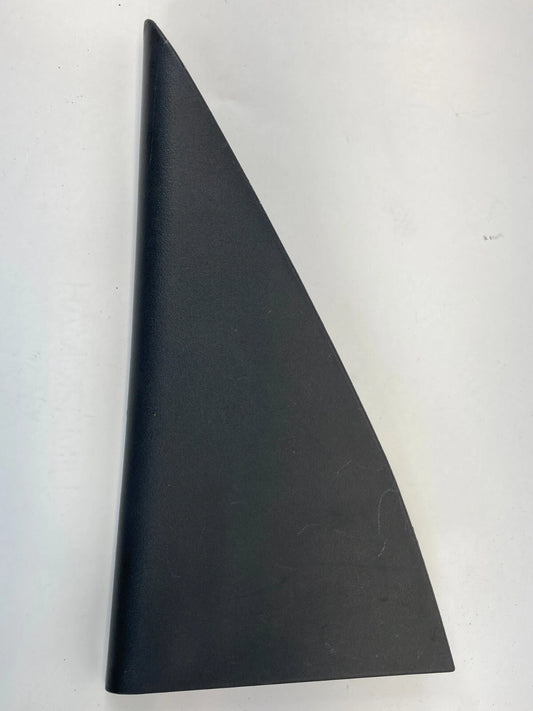 05-10 KIA SPORTAGE BACK REAR RIGHT DOOR INNER CORNER COVER TRIM 83920-1F000 OEM
