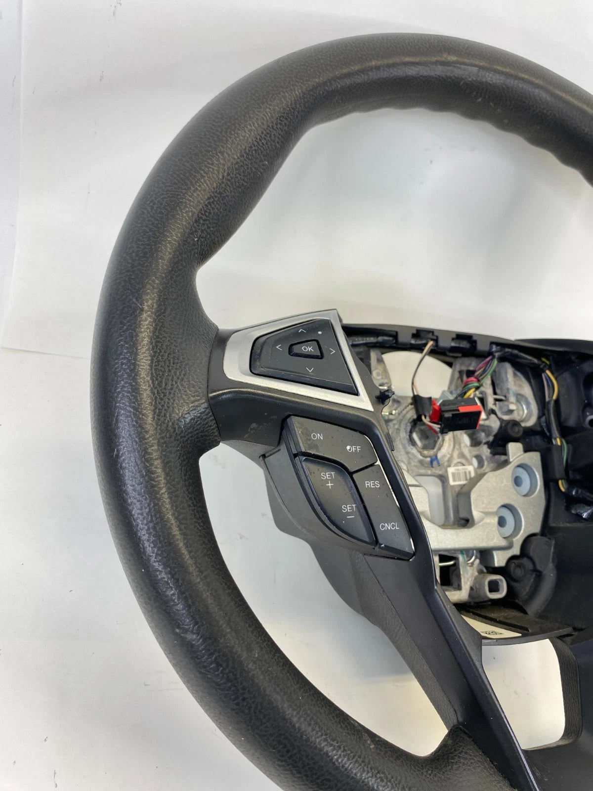 2013-2016 FORD FUSION STEERING WHEEL W/ CRUISE AUDIO CONTROL BUTTONS OEM FACTORY