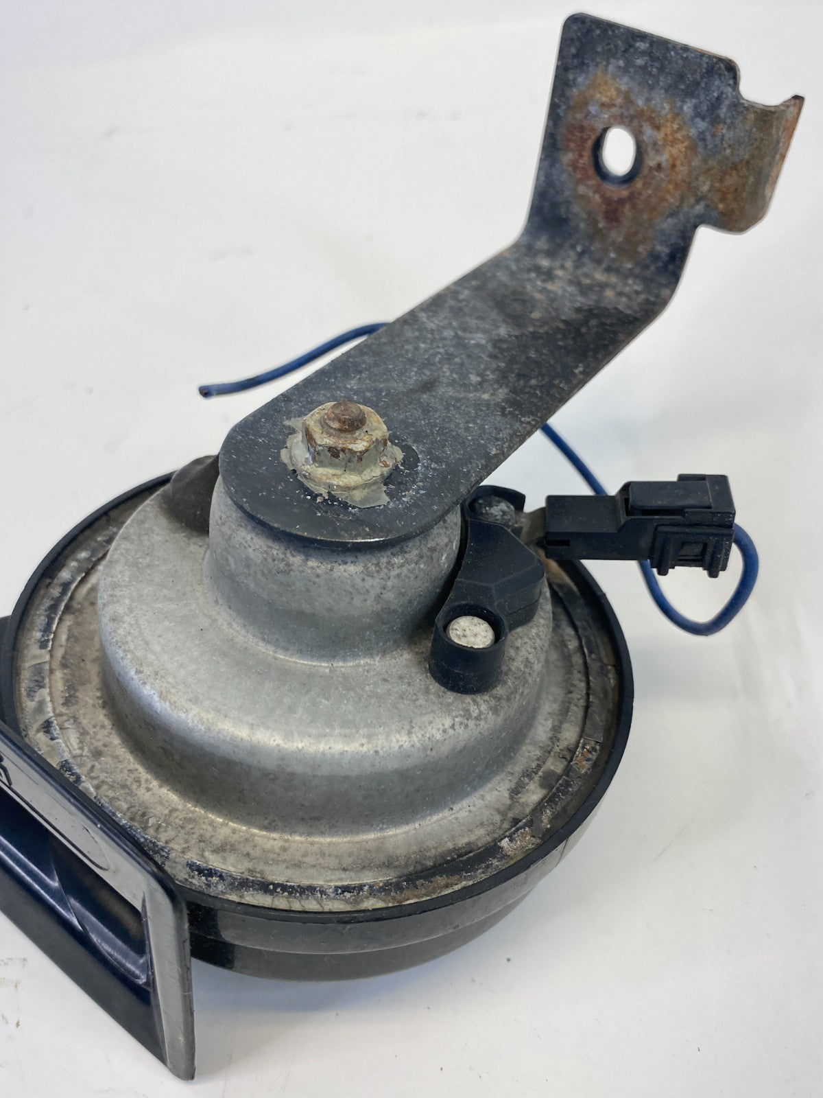 2001 02 03 04 05 06 2007 Ford Escape Low Horn Alarm Note Signal E9006032 OEM