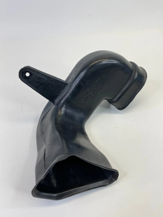 2001-2006 HYUNDAI ELANTRA 2.0L L4 AIR INTAKE HOSE DUCT TUBE PIPE OEM 28211-2D000