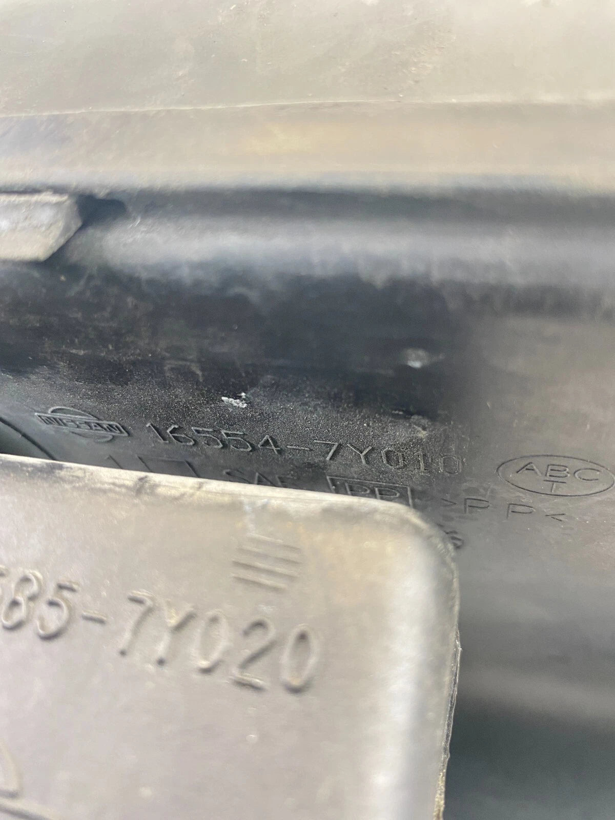 04-06 NISSAN MAXIMA 3.5L AT UPPER AIR INTAKE RESONATOR DUCT PIPE 16554-7Y010 OEM