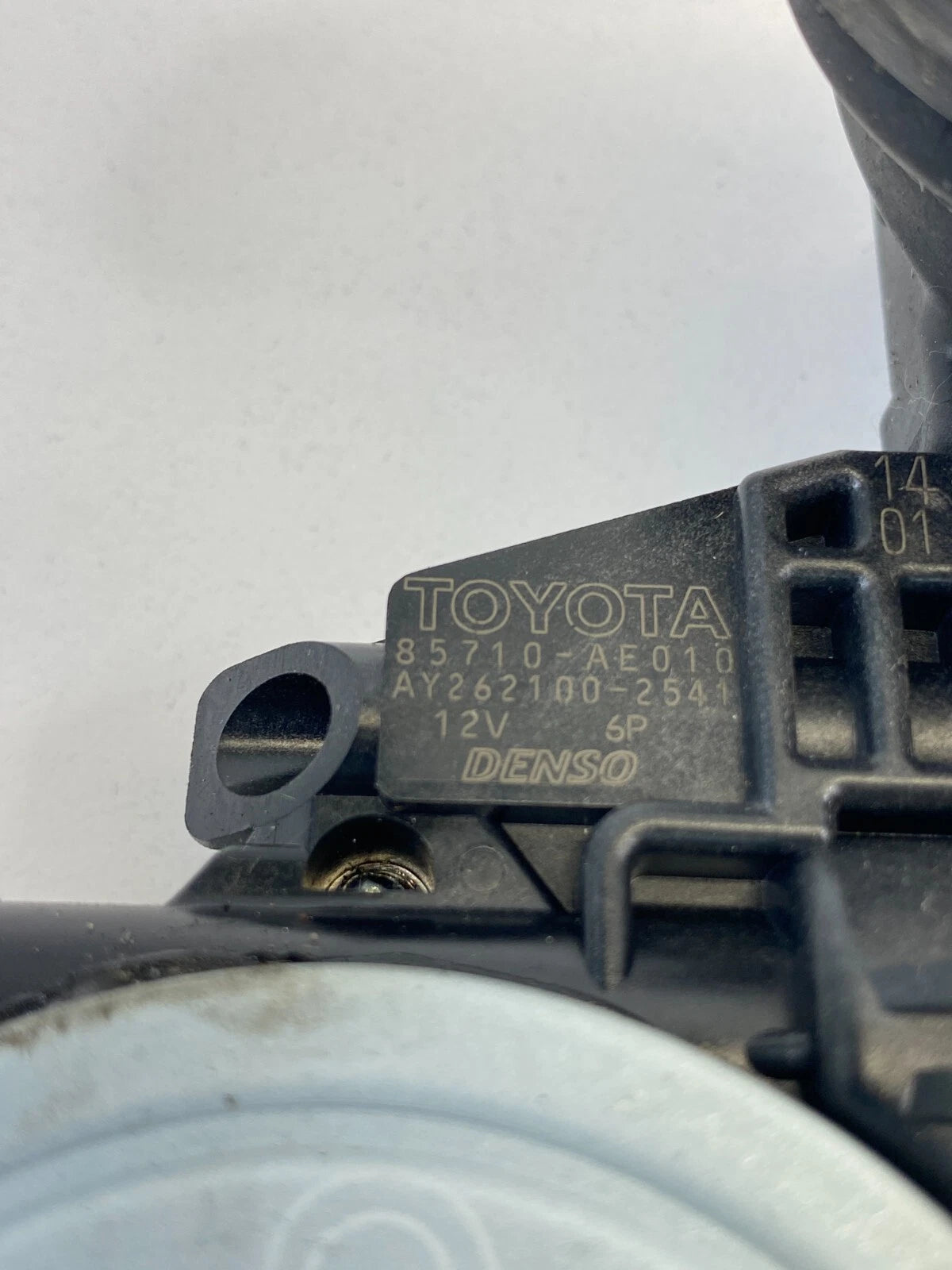 2009-2019 TOYOTA COROLLA REAR LEFT SIDE DOOR POWER WINDOW MOTOR 85710-AE010 OEM