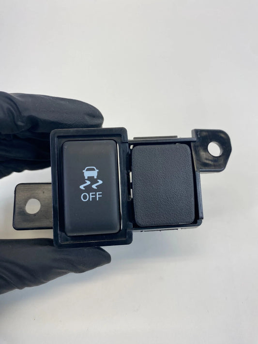 2014-2019 NISSA VERSA NOTE 12-19 VERSA TRACTION CONTROL BUTTON SWITCH W/ TRIM