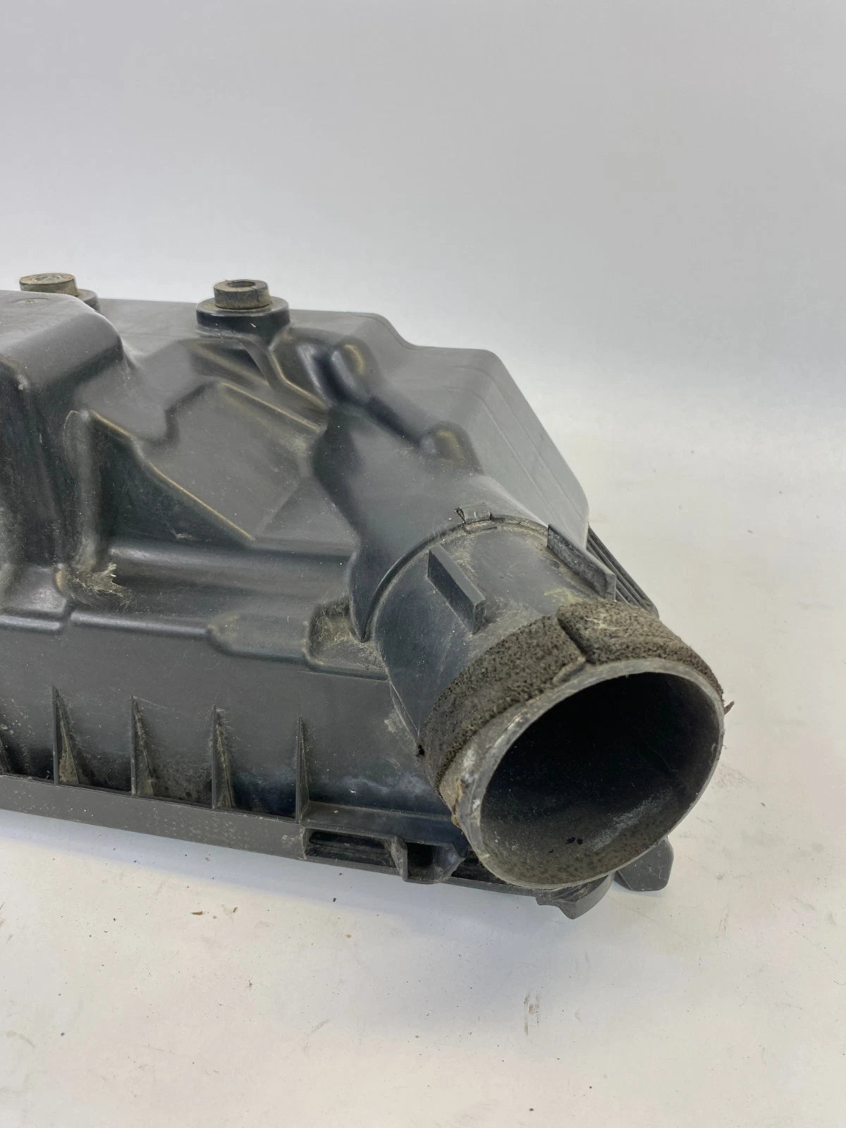 2007-2011 TOYOTA CAMRY HYBRID 2.4L LOWER AIR INTAKE BOX CLEANER COVER 1770128130