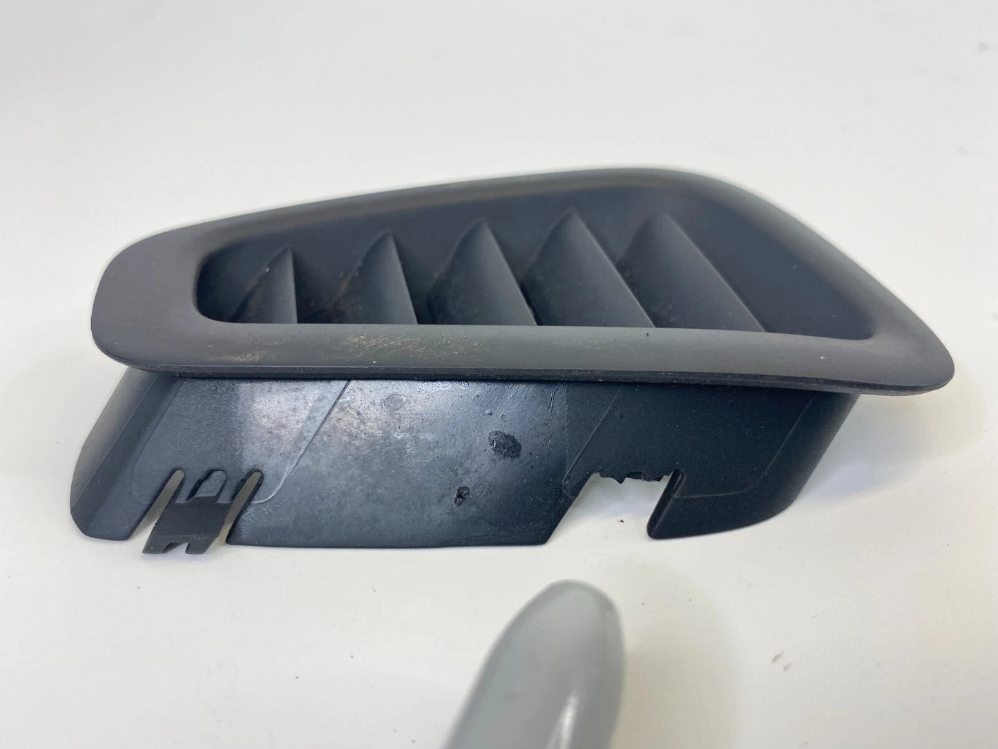 2013-2016 DODGE DART DASH RIGHT SIDE AIR VENT GRILLE DEFROSTER 1VV93TRMAA OEM