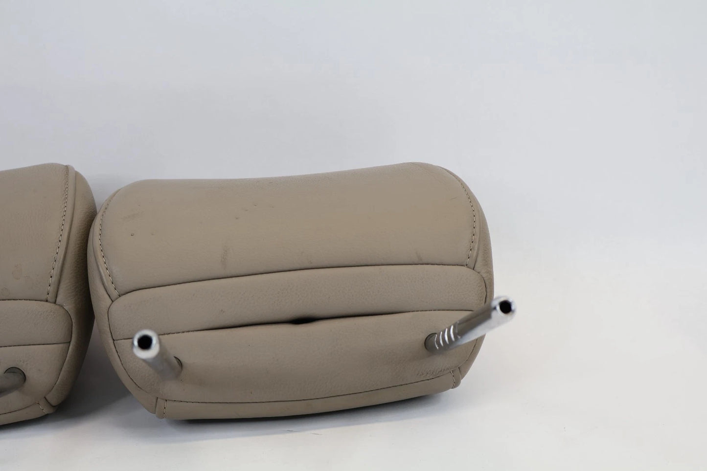 2009-2011 HONDA CIVIC SEDAN HEADREST SET FRONT LEFT RIGHT LEATHER BEIGE OEM