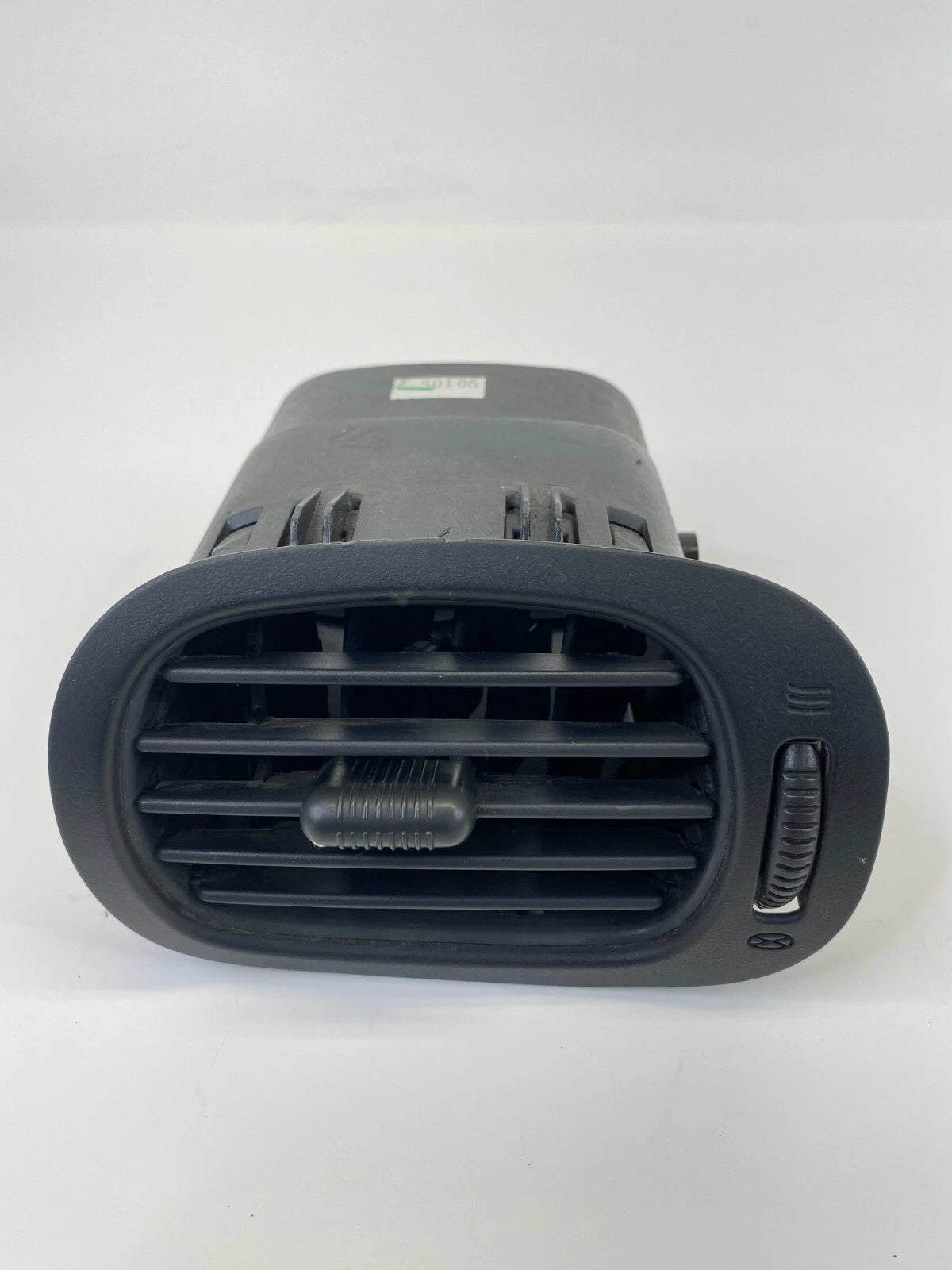 2004-2007 CHRYSLER TOWN & COUNTRY RIGHT SIDE DASH AC AIR VENT 0S095TRMAA OEM