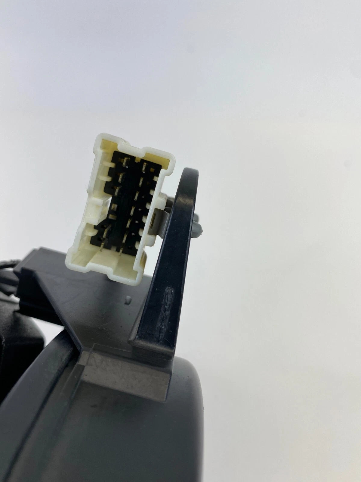 2006-2010 INFINITI M35 SEDAN TAILLIGHT EXTENSION WIRE HARNESS 24291-EG001 OEM