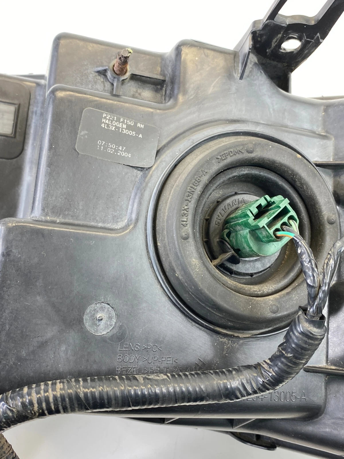 2004-2008 FORD F-150 RIGHT PASSENGER HEADLIGHT HEADLAMP CHROME 4L3X-13005-A OEM