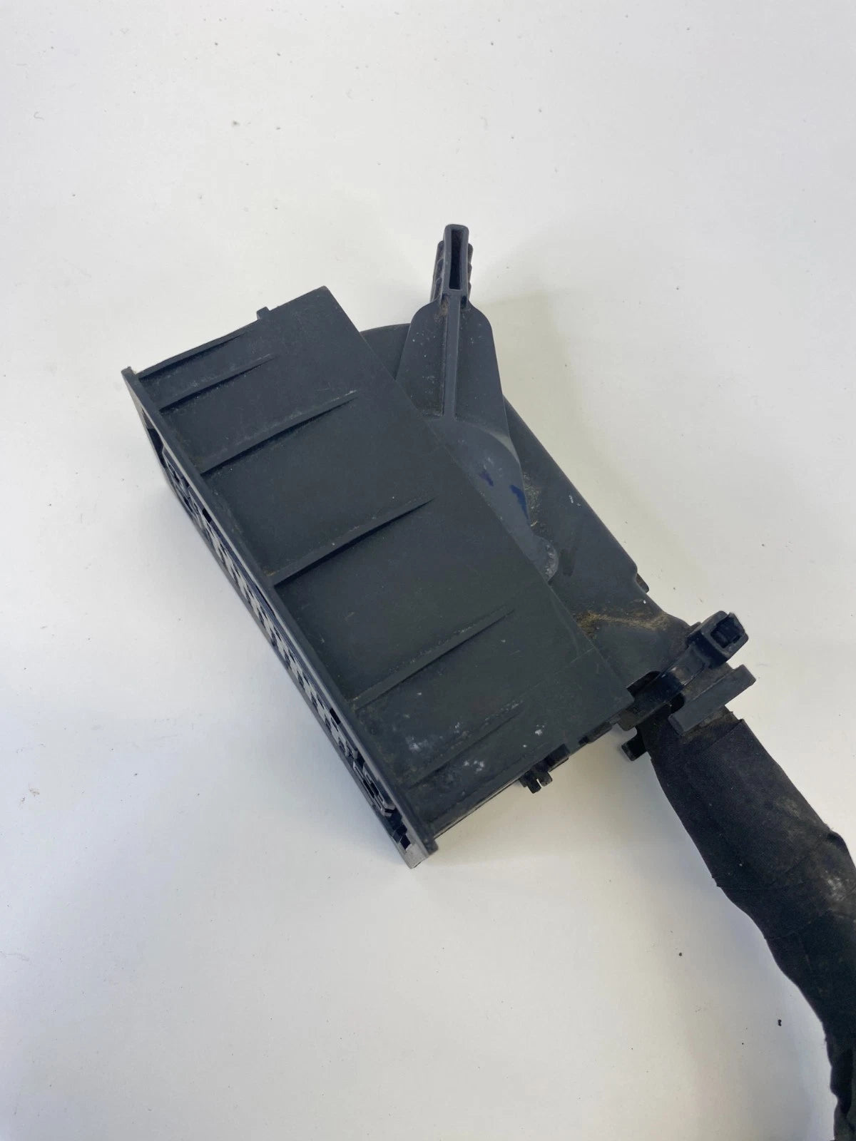 11-13 HYUNDAI ELANTRA 1.8L AT ABS ANTI LOCK BRAKE PUMP PLUG CONNECTOR PIGTAIL