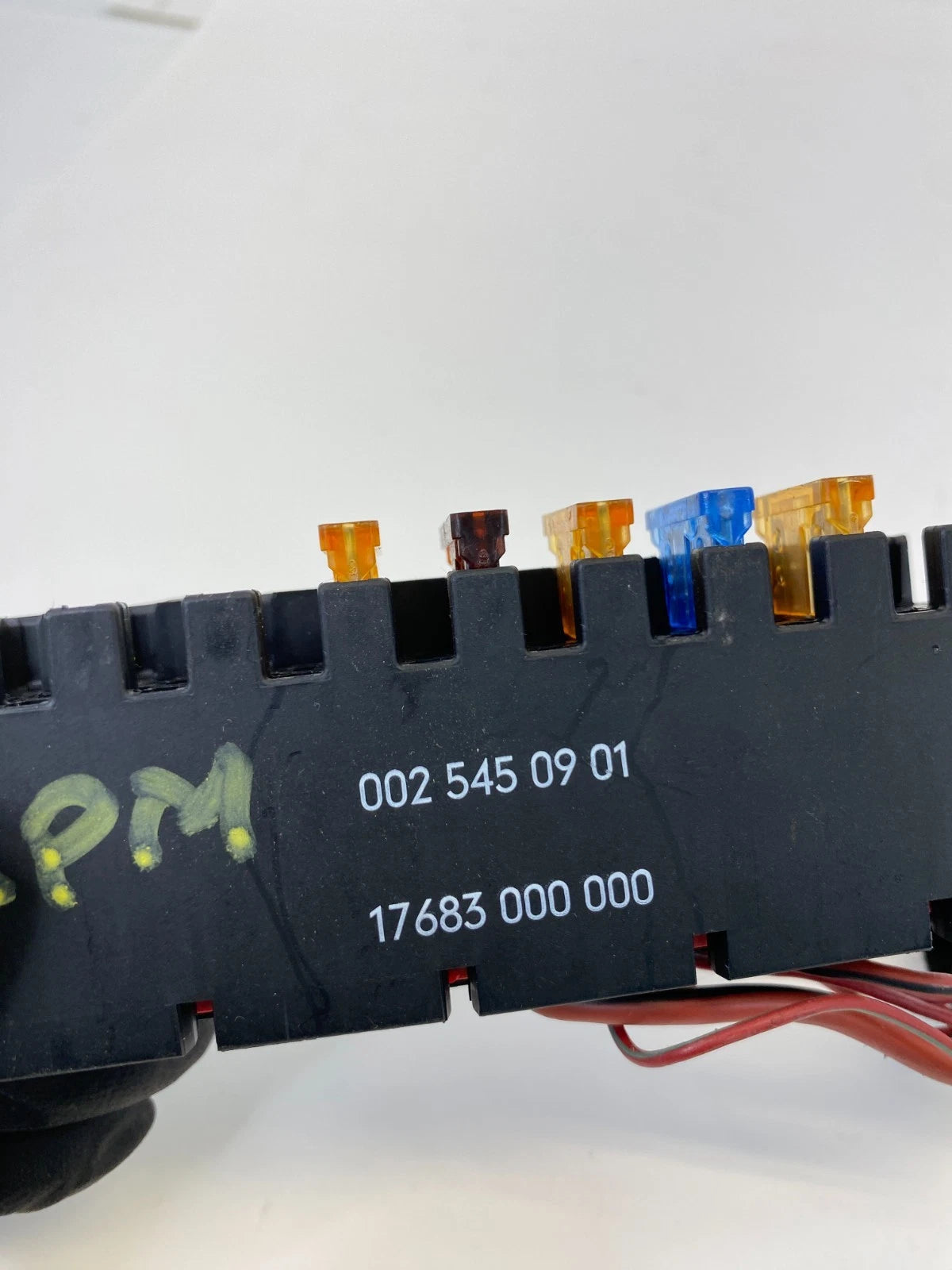 07-12 MERCEDES-BENZ GL450 REAR TRUNK FUSE BOX BLOCK TERMINAL HOLDER 17683000000