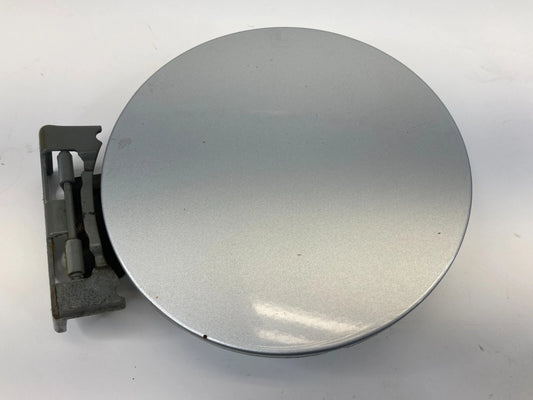 99-04 HONDA ODYSSEY FUEL TANK FILLER DOOR GAS COVER STARLIGHT SILVER METALLIC
