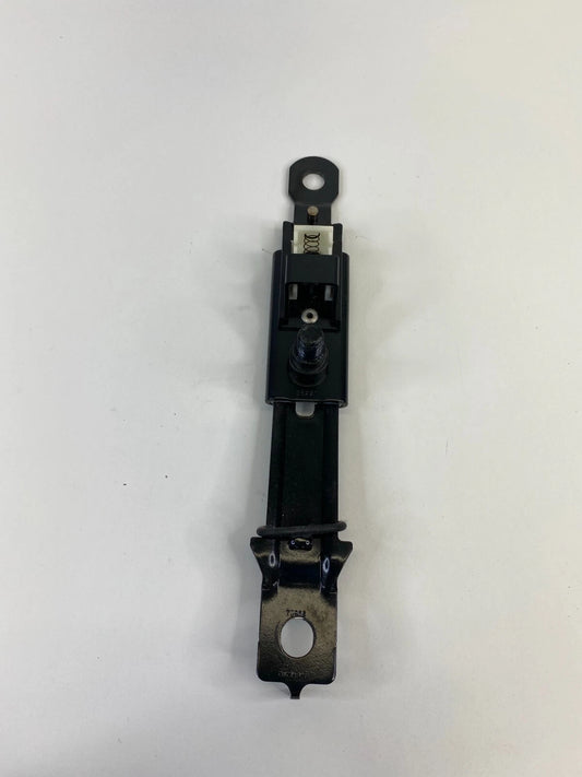 2006-2010 HYUNDAI SONATA SEDAN FRONT SEAT BELT SEATBELT HEIGHT ADJUSTER OEM