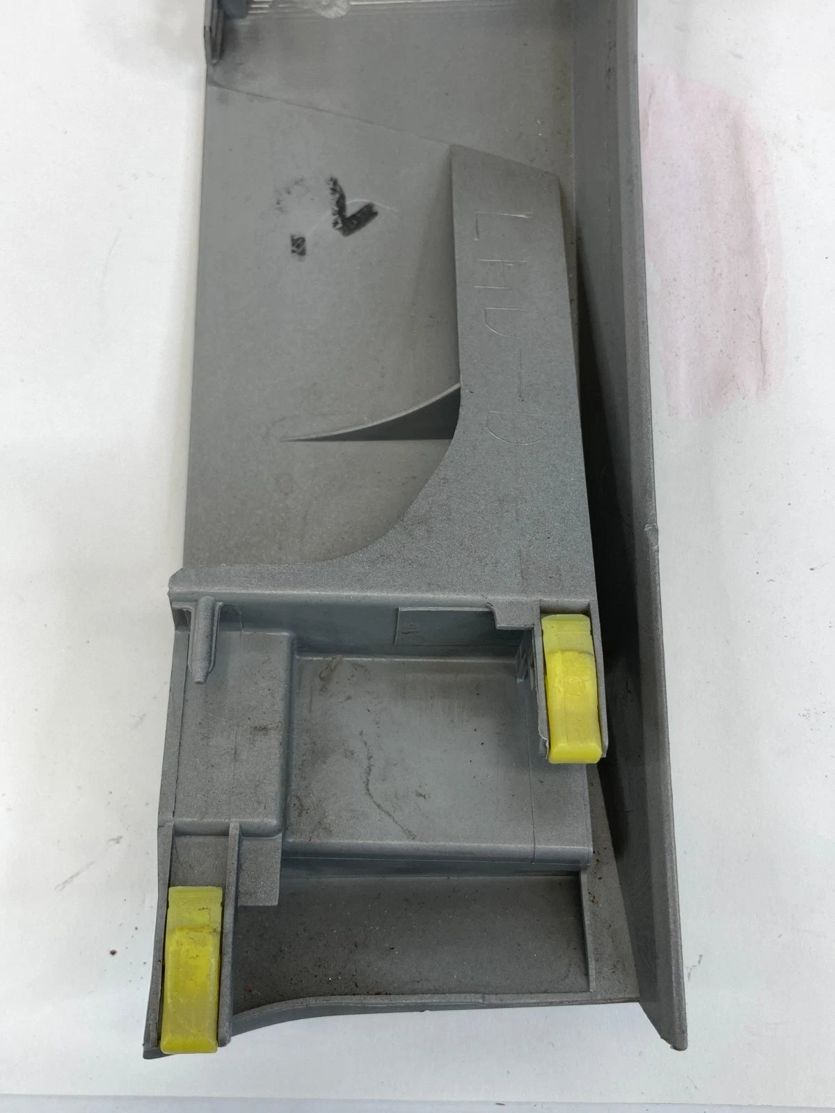 04-09 TOYOTA PRIUS DRIVER SIDE OUTER LEFT DASH AC AIR VENT BEZEL 55660-47060 OEM