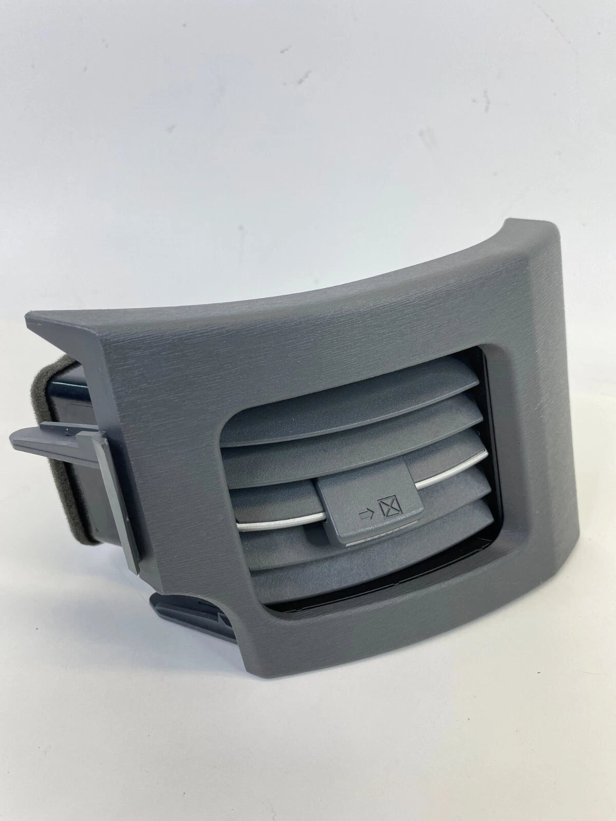 2010-2015 TOYOTA PRIUS DASH RIGHT SIDE AIR VENT GRILLE OUTLET 55662-47030 OEM