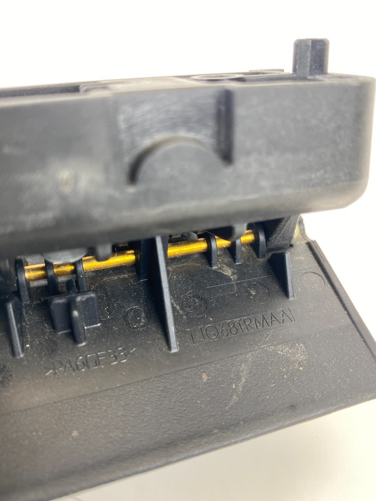 2011-2014 Dodge Avenger Glove Box Storage Lock Latch Handle 1JQ68TRMAA OEM