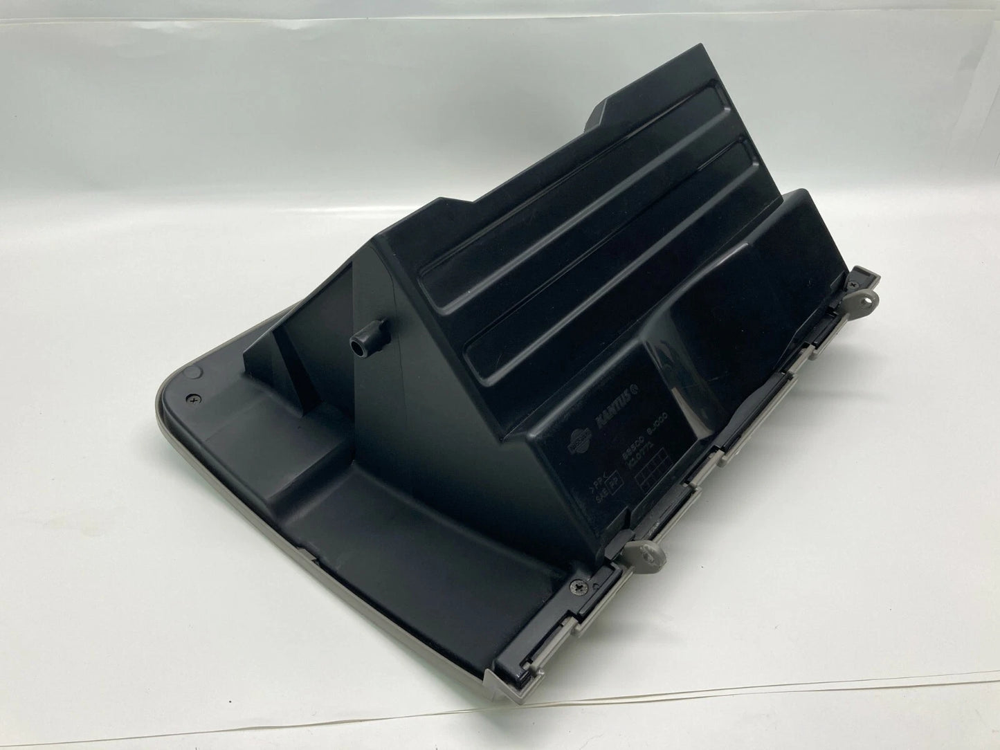 02-04 NISSAN ALTIMA GLOVE BOX STORAGE COMPARTMENT ASSEMBLY W LATCH 68500-8J000