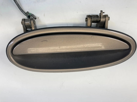 2004-2008 PONTIAC GRAND PRIX FRONT RIGHT EXTERIOR DOOR HANDLE ASSEMBLY 10308590