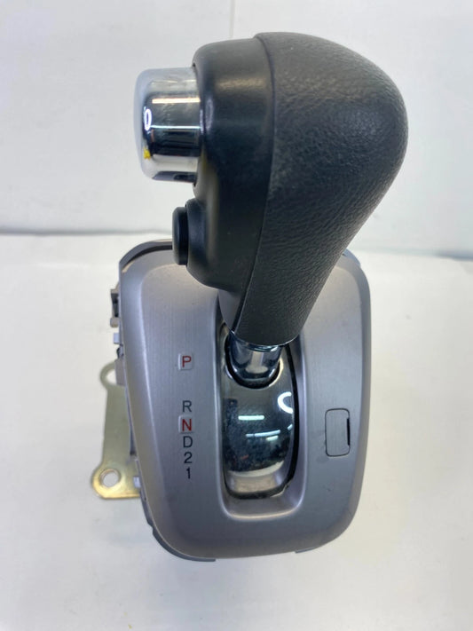 2007-2011 HONDA CR-V AUTOMATIC TRANSMISSION GEAR SHIFTER SELECTOR LEVER OEM