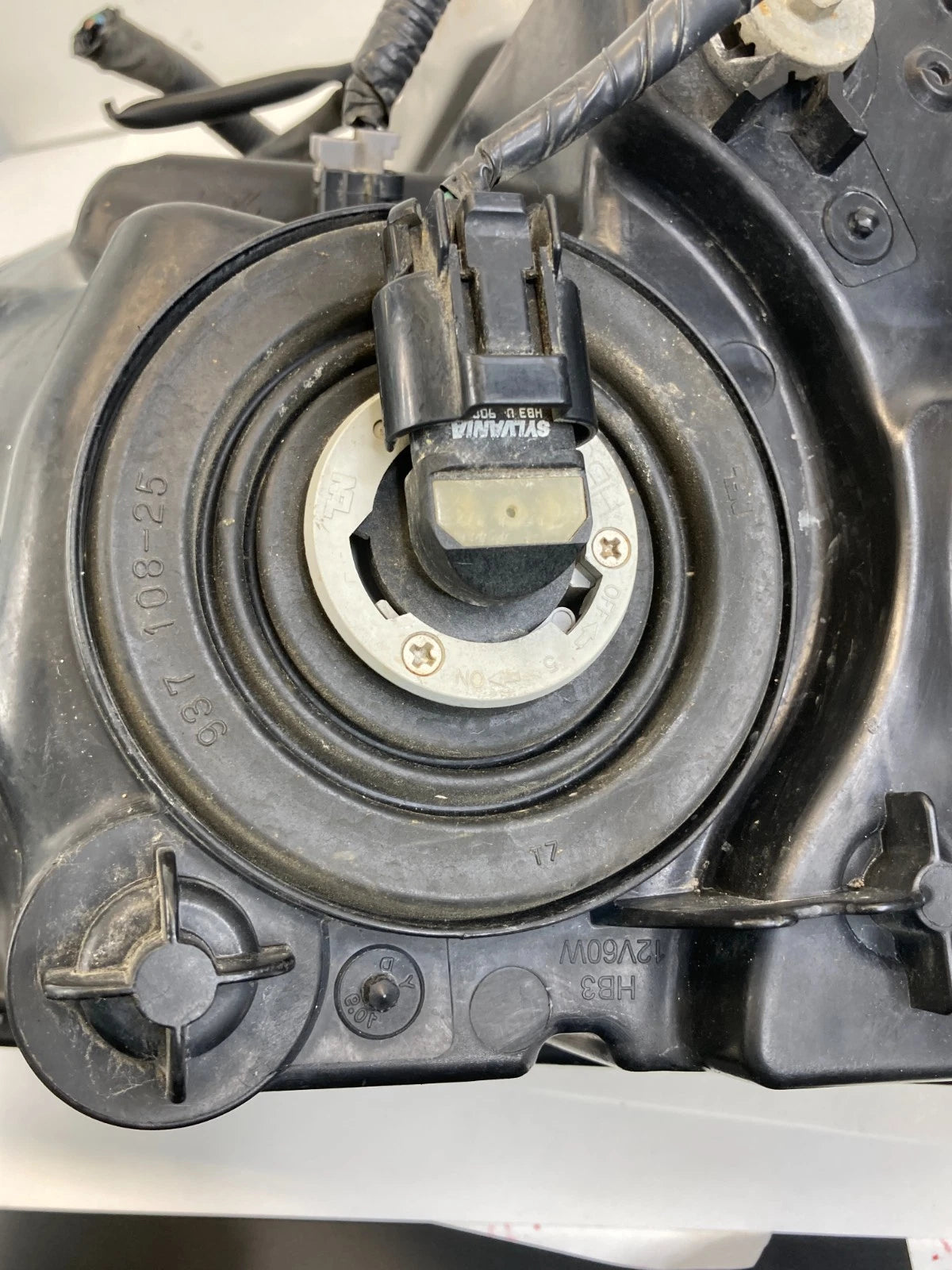 2013-2016 NISSAN PATHFINDER FRONT LEFT DRIVER HEADLIGHT HEADLAMP HALOGEN OEM