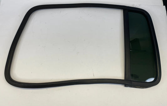 2006-2011 CHEVROLET HHR REAR LEFT BACK DOOR QUARTER FIXED WINDOW GLASS OEM