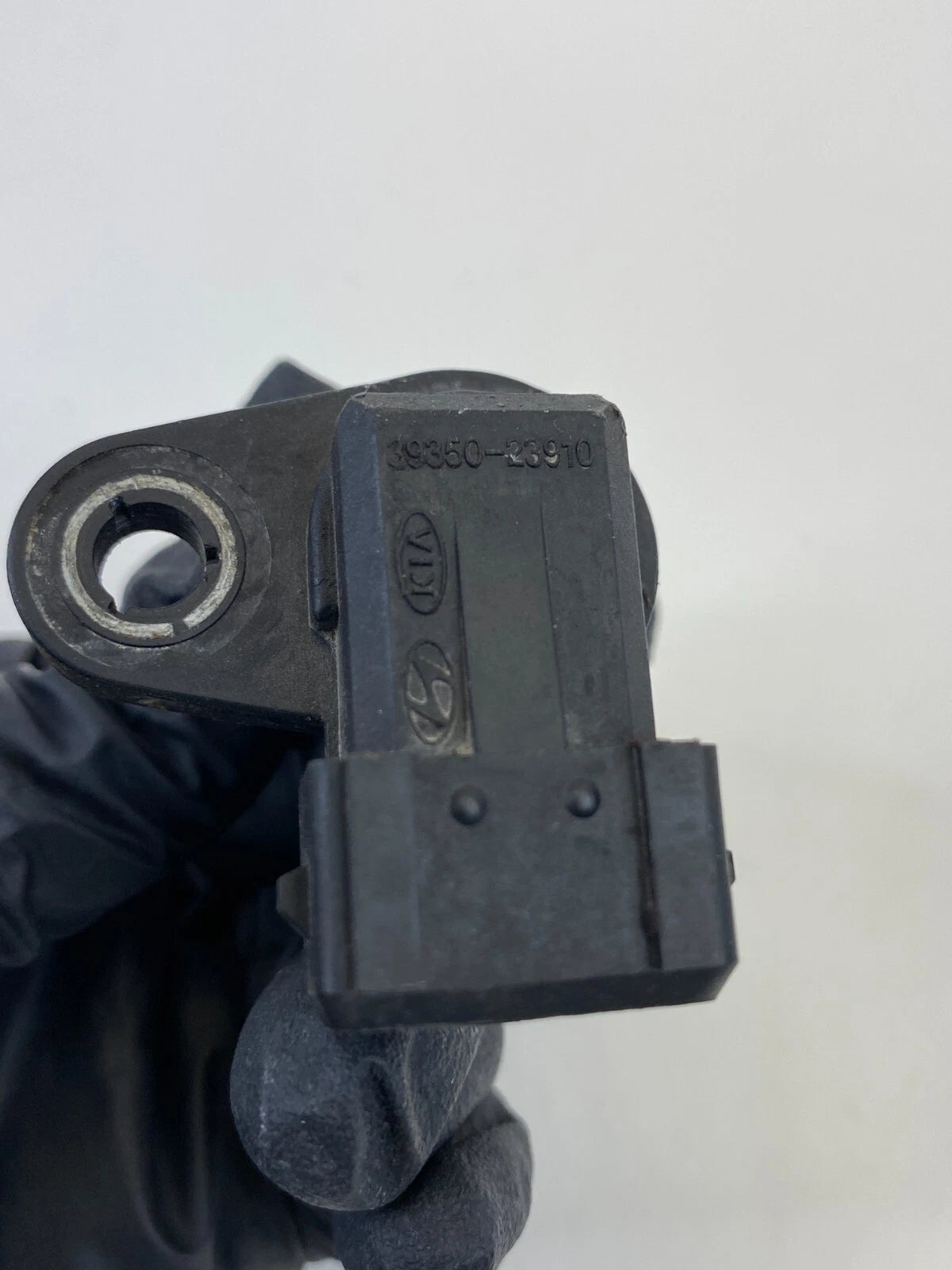 14-16 KIA FORTE 14-18 FORTE5 1.8L 16V CAMSHAFT POSITION SENSOR 39350-23910 OEM