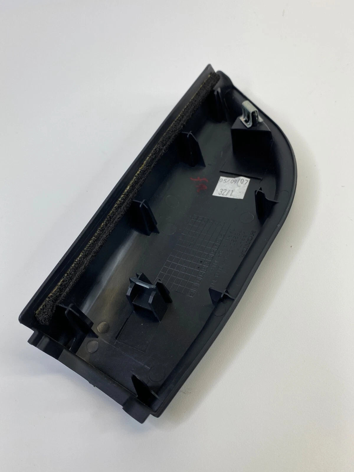 05-10 HONDA ODYSSEY FRONT RIGHT INNER CORNER MIRROR COVER TRIM 76220-SHJA010 OEM