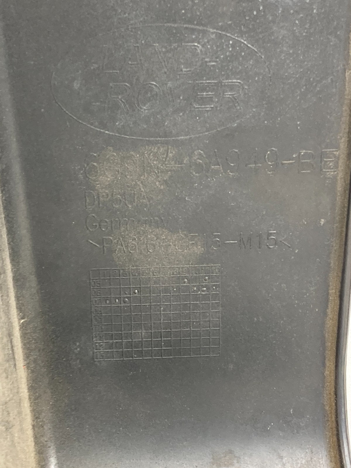 2008 2009 2010 2011 2012 Land Rover LR2 3.2L A/T Engine Cover Motor Trim OEM