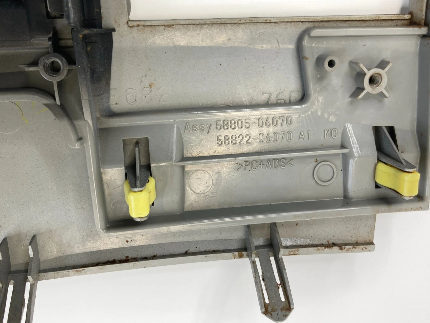 07-09 TOYOTA CAMRY CENTER CONSOLE SHIFTER SELECTOR TRIM PANEL BEZEL 58805-06070