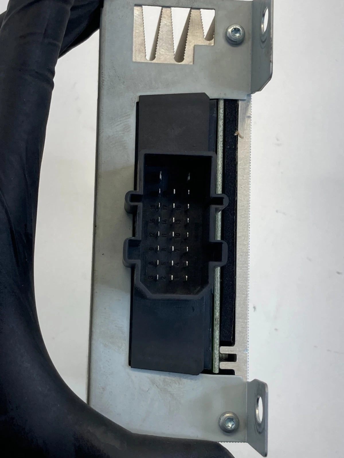 2006-2008 AUDI A4 QUATTRO RADIO STEREO AUDIO AMPLIFIER AMP UNIT 8E5035223D OEM