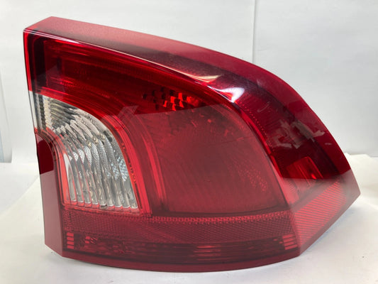 2011-2018 VOLVO S60 SEDAN RIGHT OUTER QUARTER TAILLIGHT ASSEMBLY 30796268 OEM