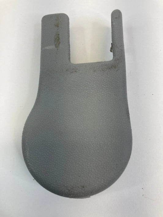 06-09 HYUNDAI ACCENT FRONT LEFT DRIVER SEAT REAR TRACK END COVER 88565-1E000 OEM