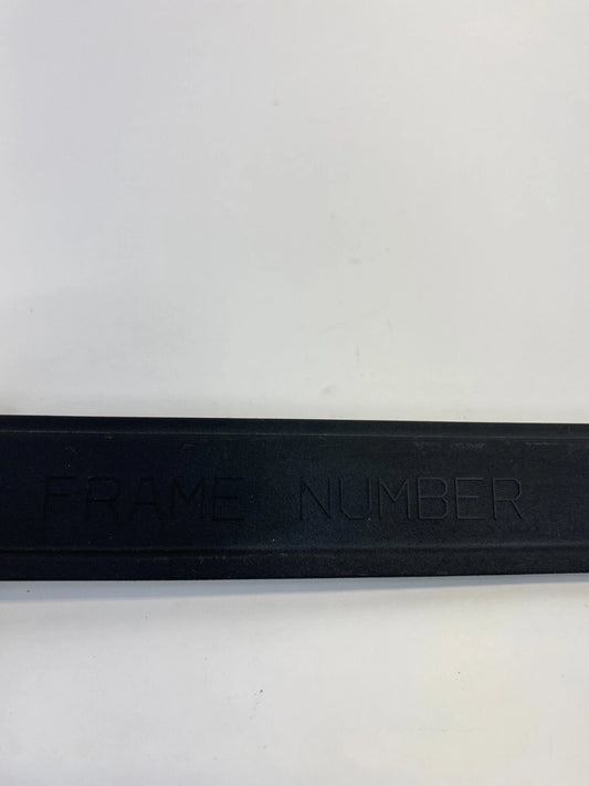 2006-20141 HONDA CIVIC LID FRAME NUMBER COVER TRIM BEZEL ASSY 74205SNAA002 OEM