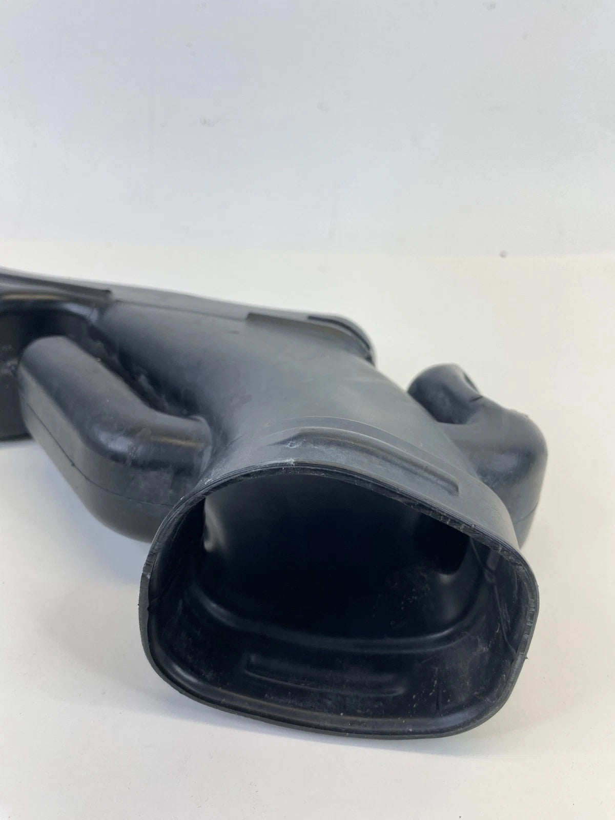 2013-2017 HONDA ACCORD SEDAN 2.4L ENGINE AIR CLEANER INTAKE RESONATOR UNIT OEM