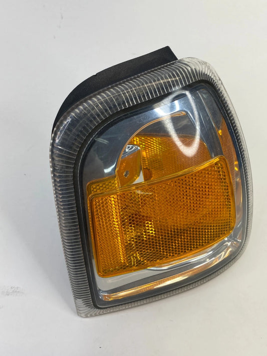 2006-2011 FORD RANGER FRONT RIGHT SIDE TURN SIGNAL LIGHT LAMP 1L5X-15A424-A OEM