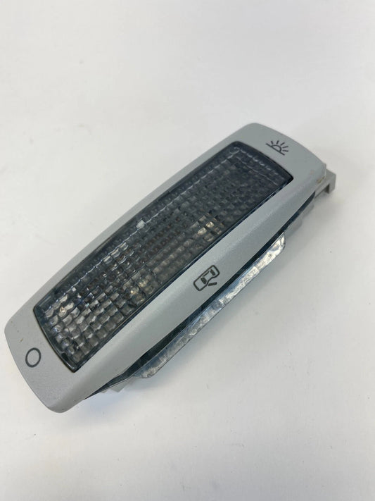 99-05 VW VOLKSWAGEN JETTA INTERIOR REAR DOME MAP LIGHT LAMP 3B0947291 OEM