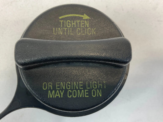 98-04 LINCOLN NAVIGATOR 97-04 FORD EXPEDITION FUEL FILLER TANK GAS LID COVER CAP