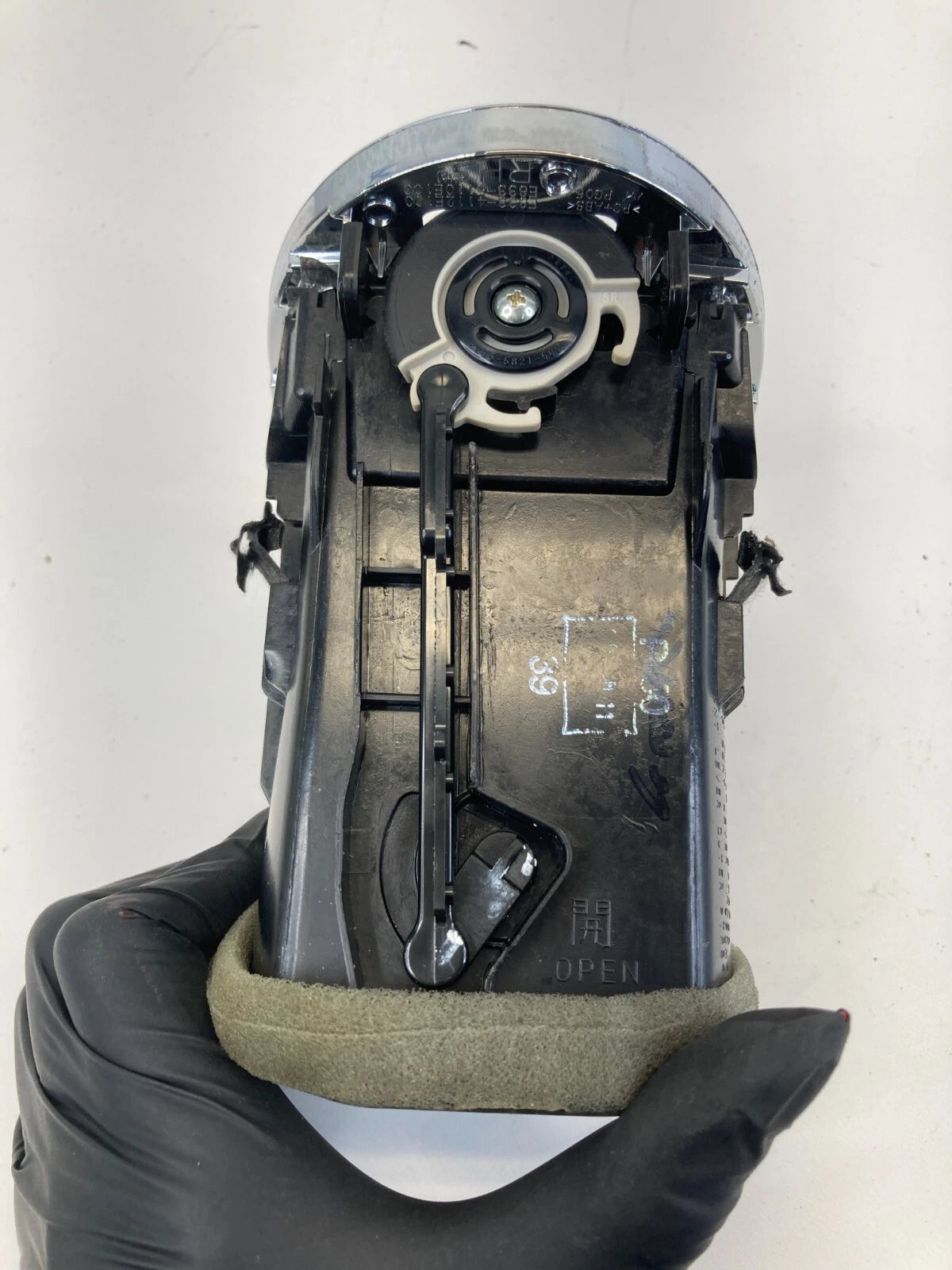 2009-2014 NISSAN MAXIMA DASH RIGHT SIDE A/C AIR VENT GRILLE OUTLET 68760-9N00A