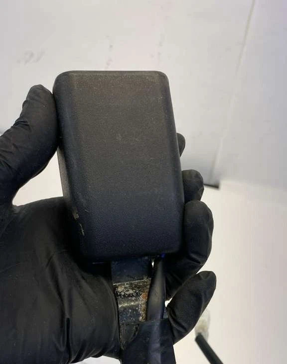09 10 11 12 13 14 NISSAN MURANO FRONT LEFT DRIVER SIDE SEAT BELT BUCKLE ASSY OEM