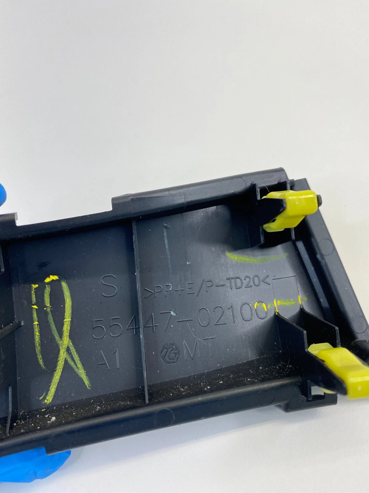 2014-2019 TOYOTA COROLLA DASH PANEL LEFT SWITCH HOLE COVER BEZEL 55447-02100