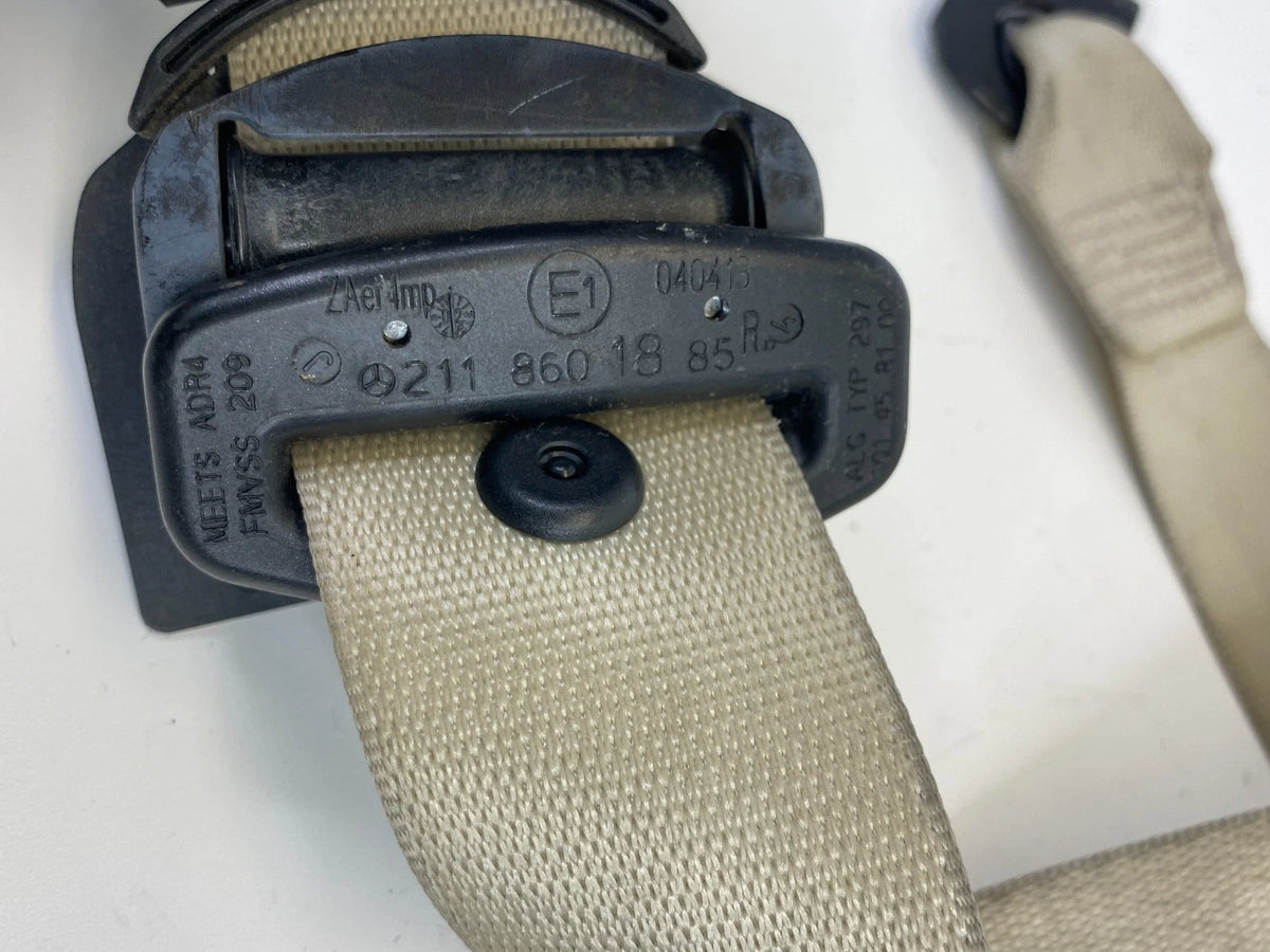 2003-2006 MERCEDES E500 W211 FR RH PASSENGER SEAT BELT RETRACTOR 2118601885 OEM